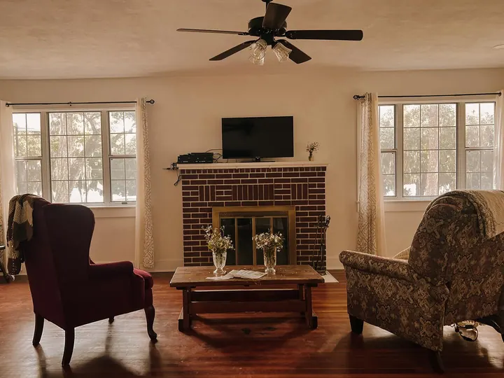 Recent Willow Estates photo