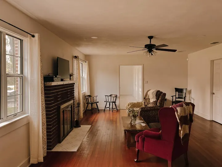 Recent Willow Estates photo